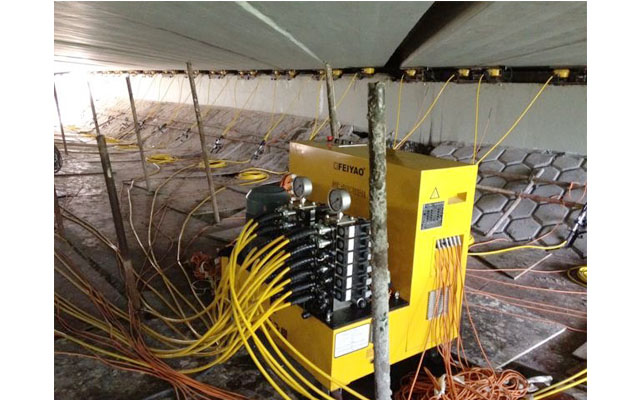 PLCͬ�����ϵ�y����24�_ǧ�������F��